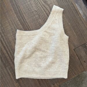 Tiger Mist Sweater Shoulder Top